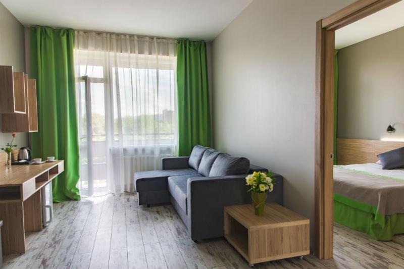 Hotel Vesna Трускавец Екстериор снимка