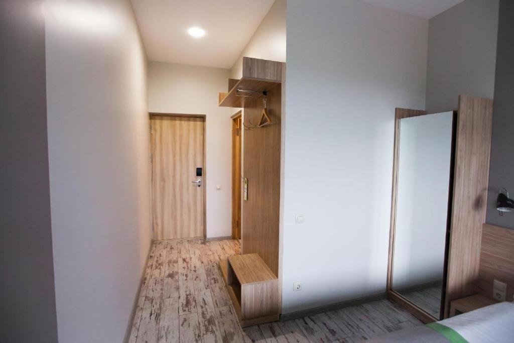 Hotel Vesna Трускавец Екстериор снимка