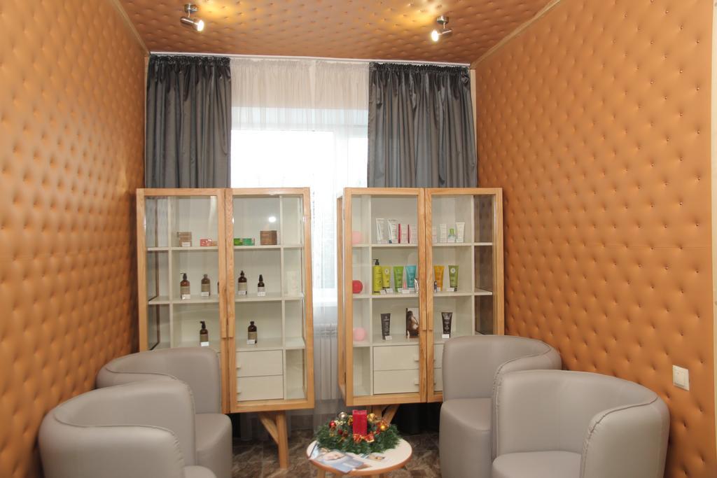 Hotel Vesna Трускавец Екстериор снимка