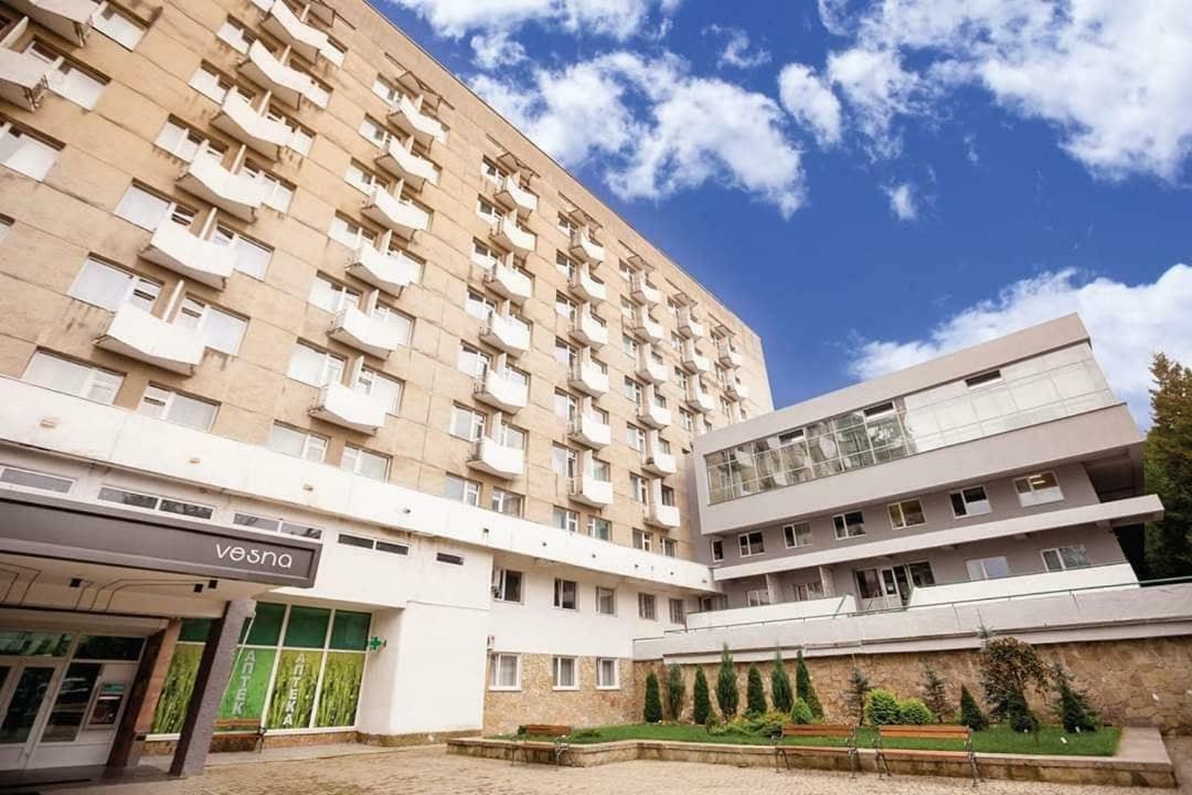 Hotel Vesna Трускавец Екстериор снимка